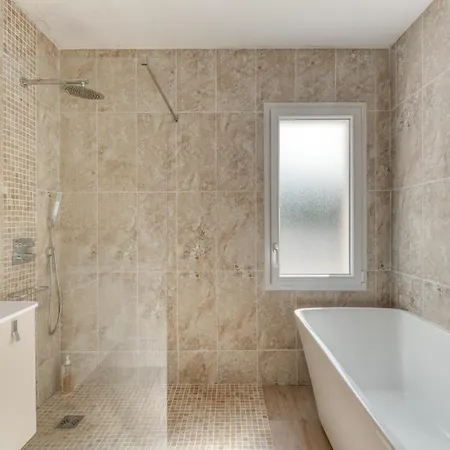 A Louer, 6 Pieces - Saint-raphael 83700 Vila